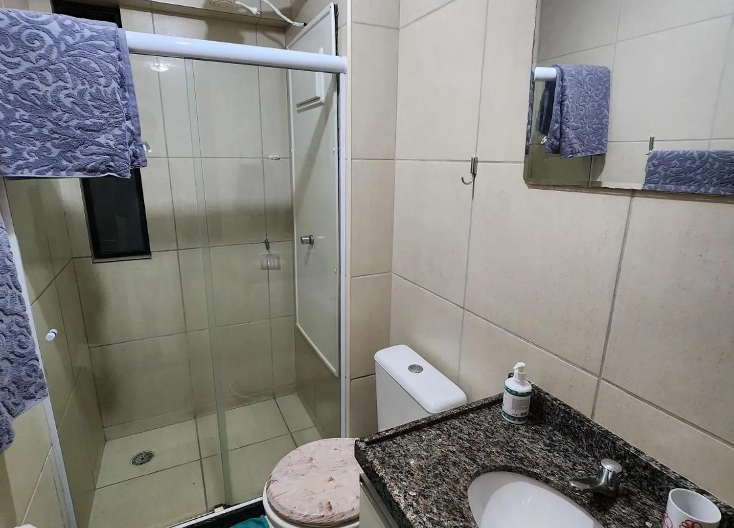 Apartamento mobiliado e confortável em candeias Recife Brasil