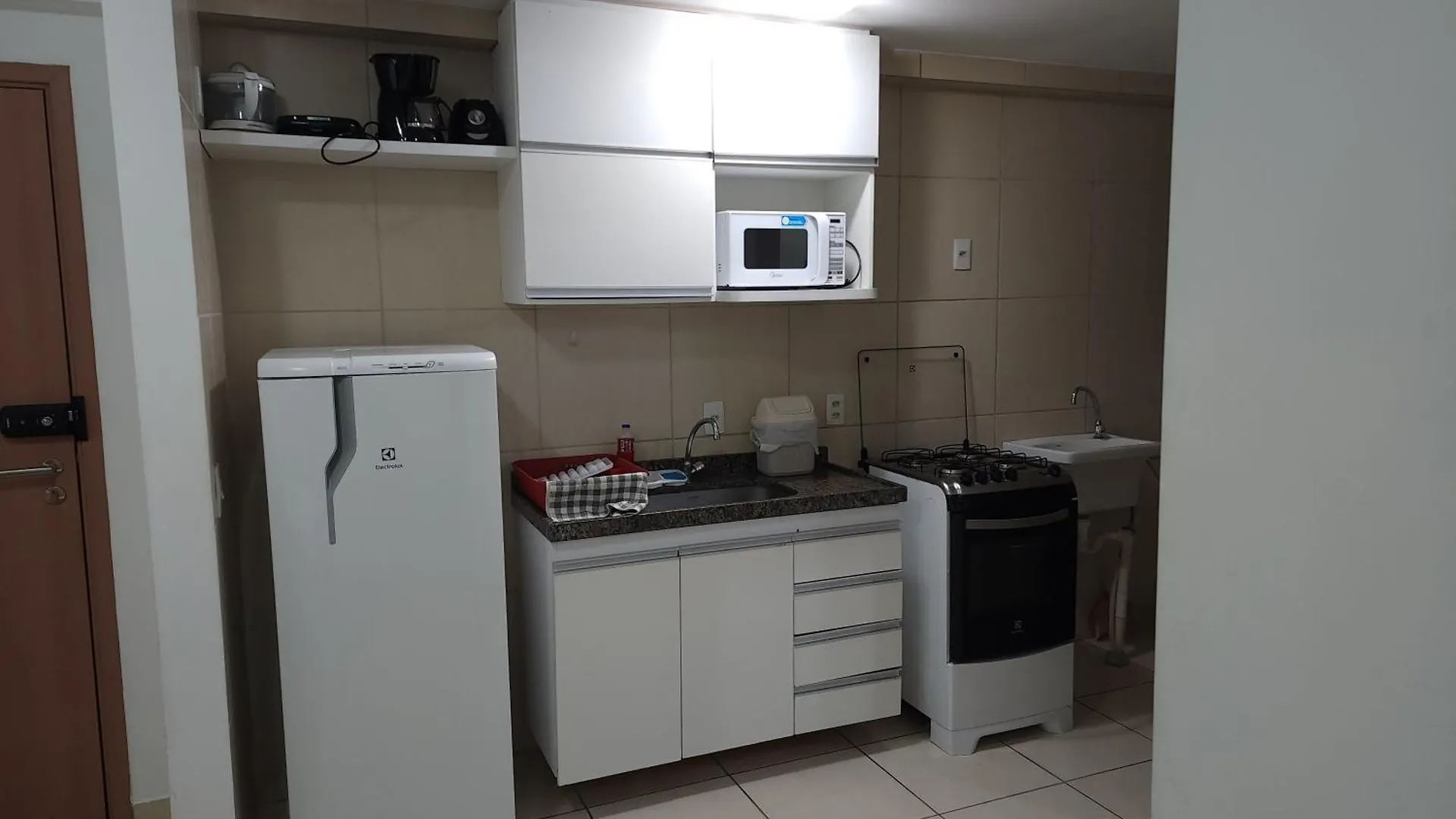 Apartamento mobiliado e confortável em candeias Recife
